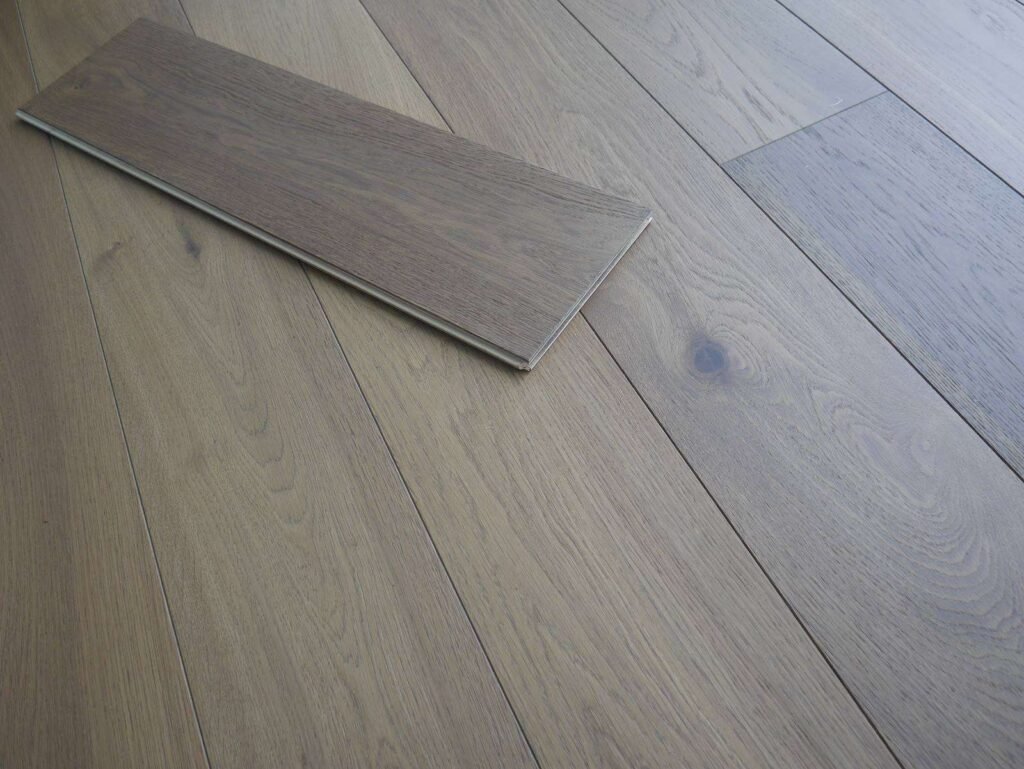 Parquet Roble Master Lock — Ahumado aceitado UV 190×1900