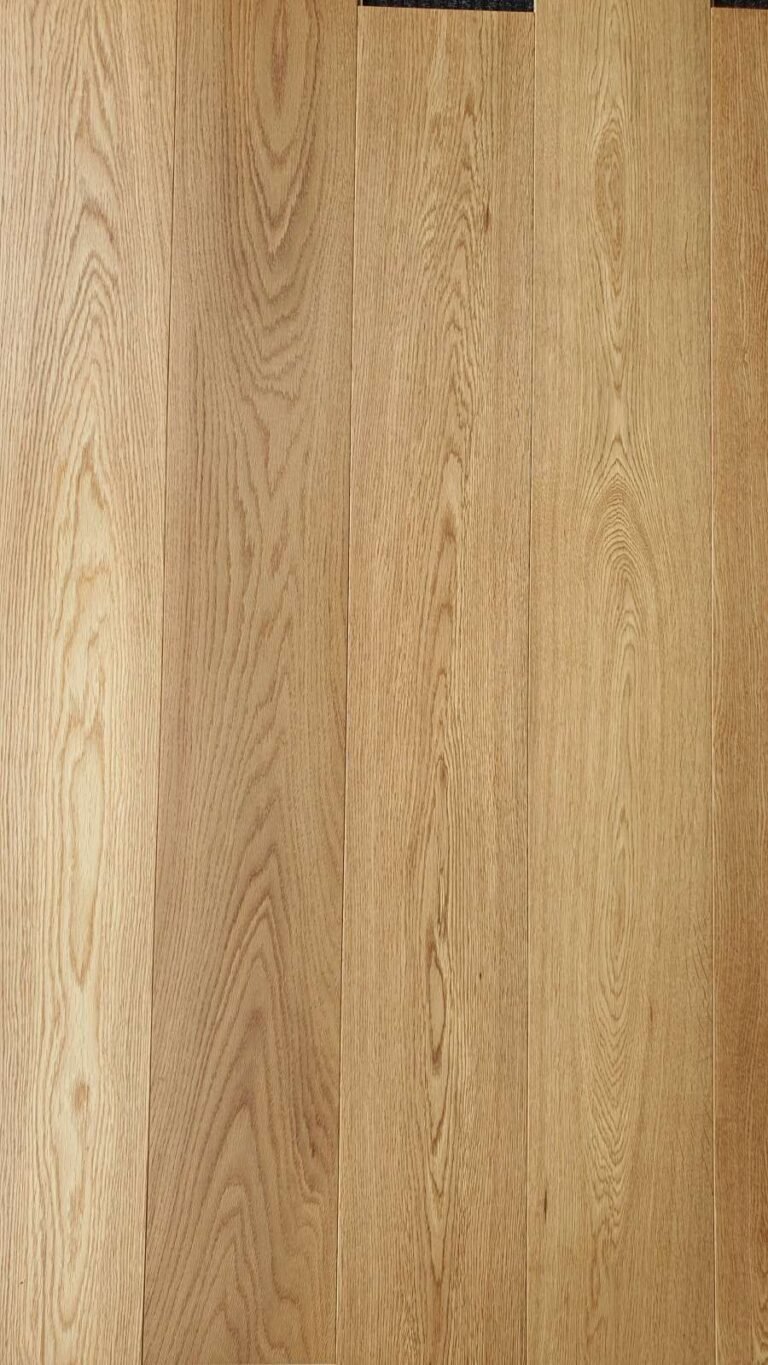 Eichenparkett Prestige — Gebürstet matt lackiert 240×1900