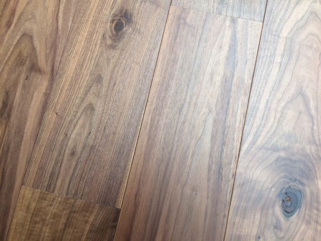 Walnut Parquet Prestige — UV-oiled 190×1860
