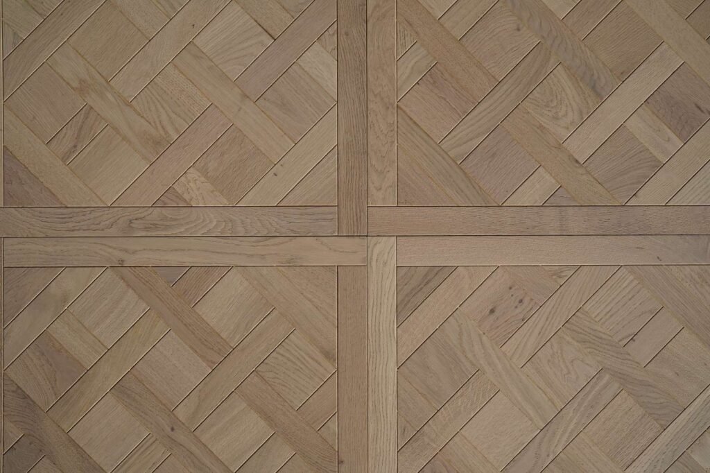 Parquet Chêne Premium Versailles — Brossé Brut 600×600