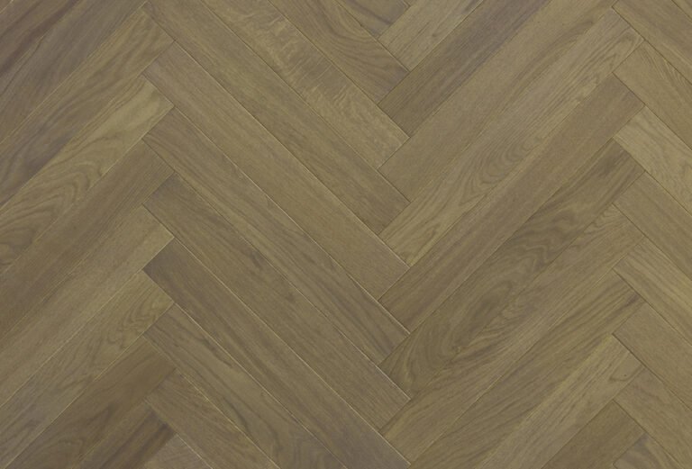 Oak Parquet Herringbone Natur — Huile cire Shadow biseaux 11×70×490