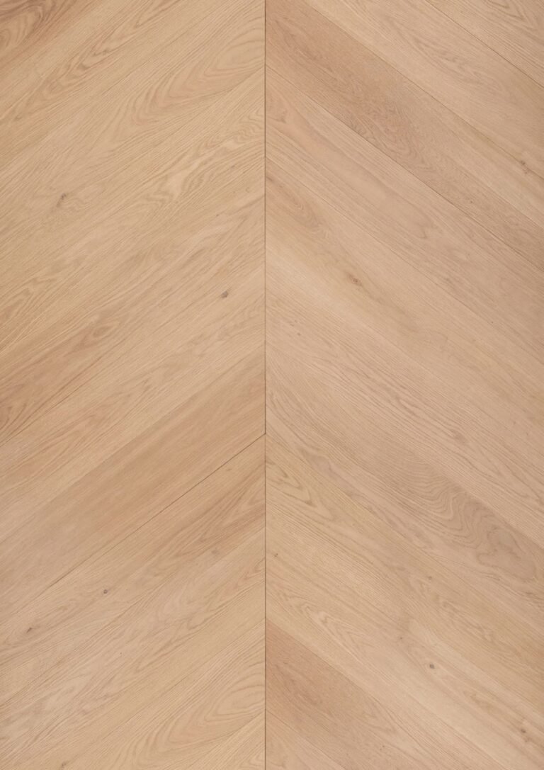 Parquet Rovere Signature — Classic Punta ungherese Verniciato Spazzolato 90×660