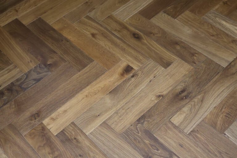 Eiken Parket Modern Line — Geborsteld gerookt 90×510 · Massief 15 mm · grade Classic
