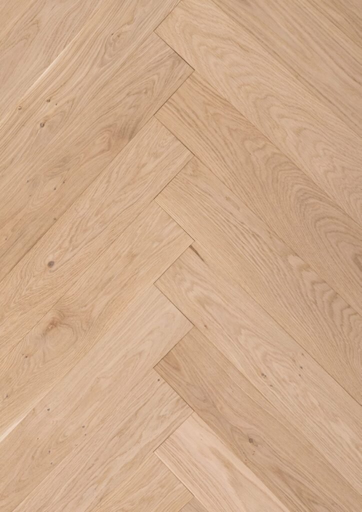 Parquet Chêne Signature — Classic Bâton Rompu Verni Brossé 100×600