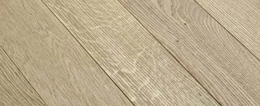 Staal — Geborsteld geolied
