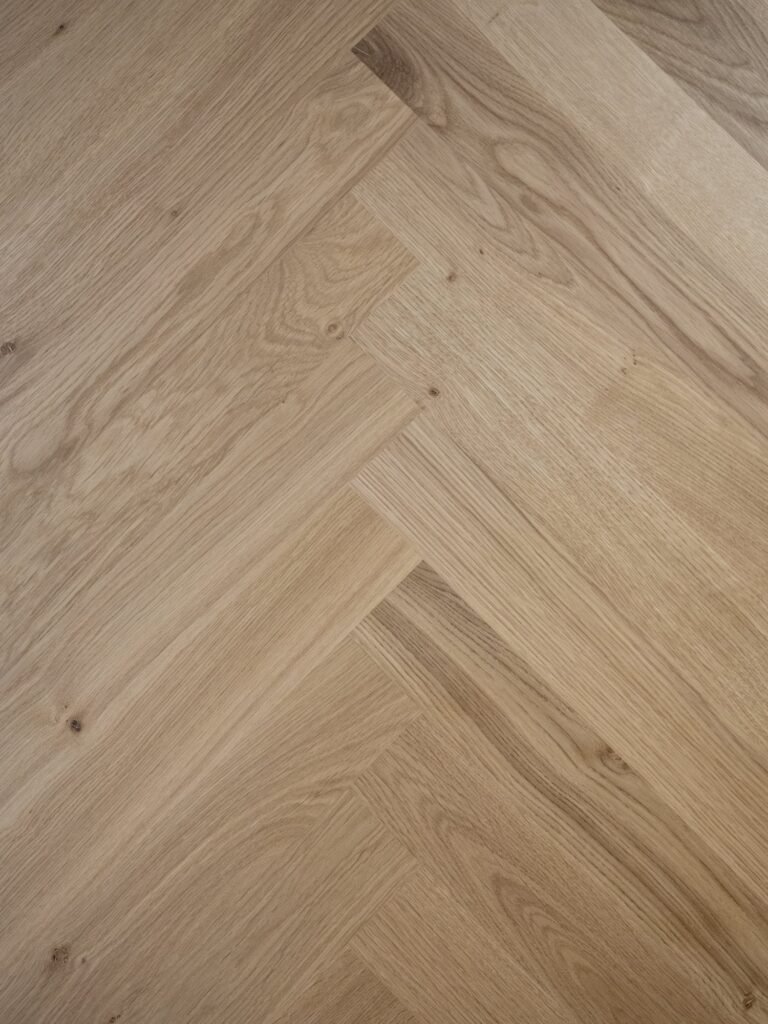 Parquet Chêne Bâton rompu Authentique — Huilé naturel brossé 11×70×490