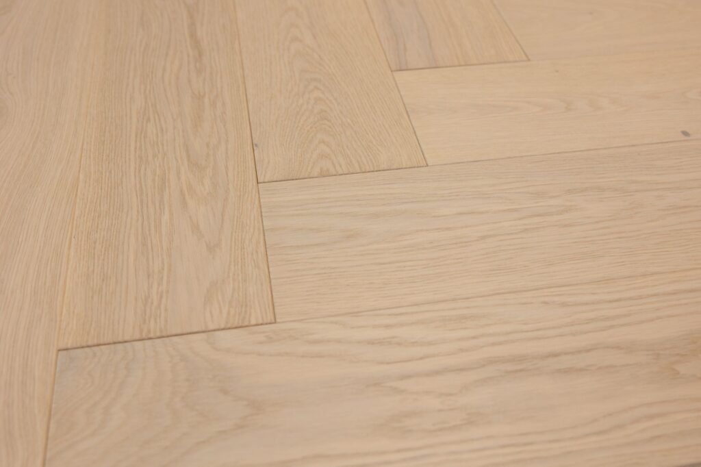 Parquet Chêne Nature New White — Bâton rompu 145×725