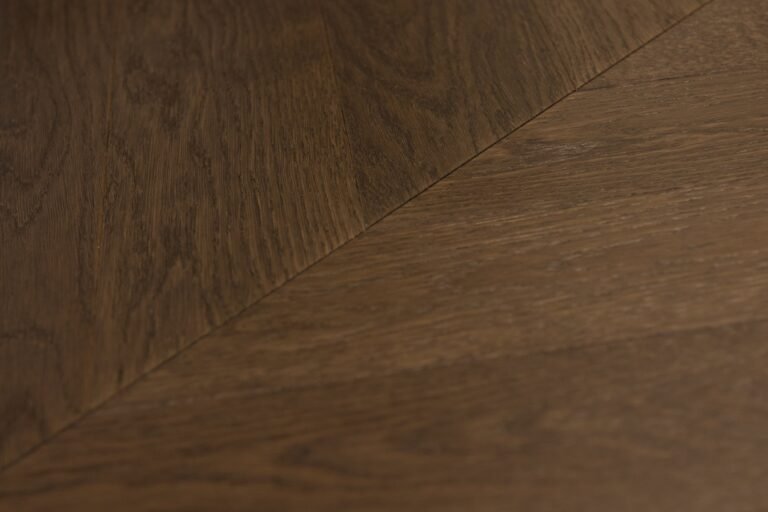 Oak Parquet Select Brown — Chevron 120×600