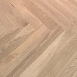 Parquet chêne bâton rompu — Peu noueux verni invisible 90x600