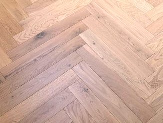 Parquet chêne bâton rompu — Mix rustique verni invisible 90x600